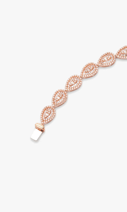 Bracelet With Diamonds And Baguettes