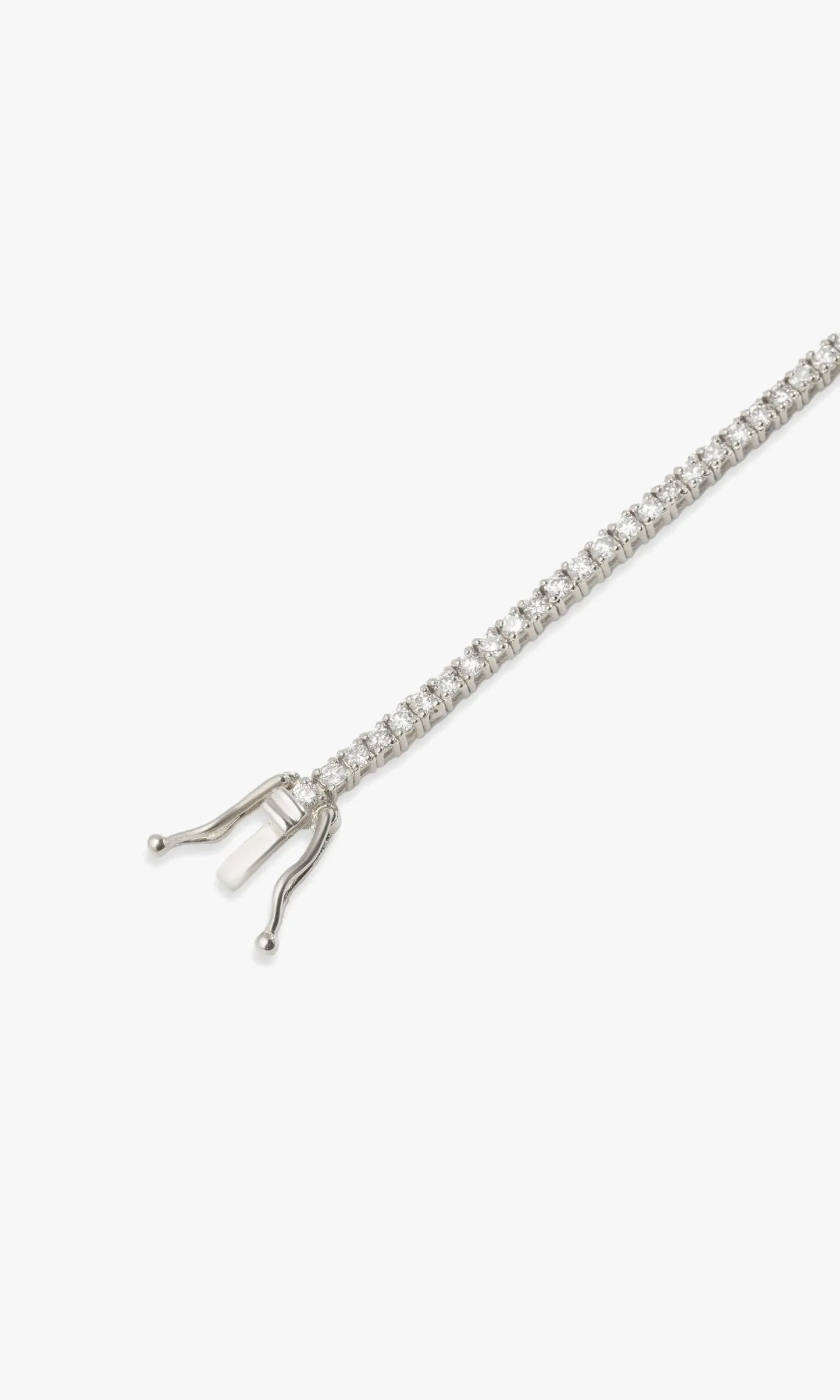 Tennis Bracelet With Emerald Piece
