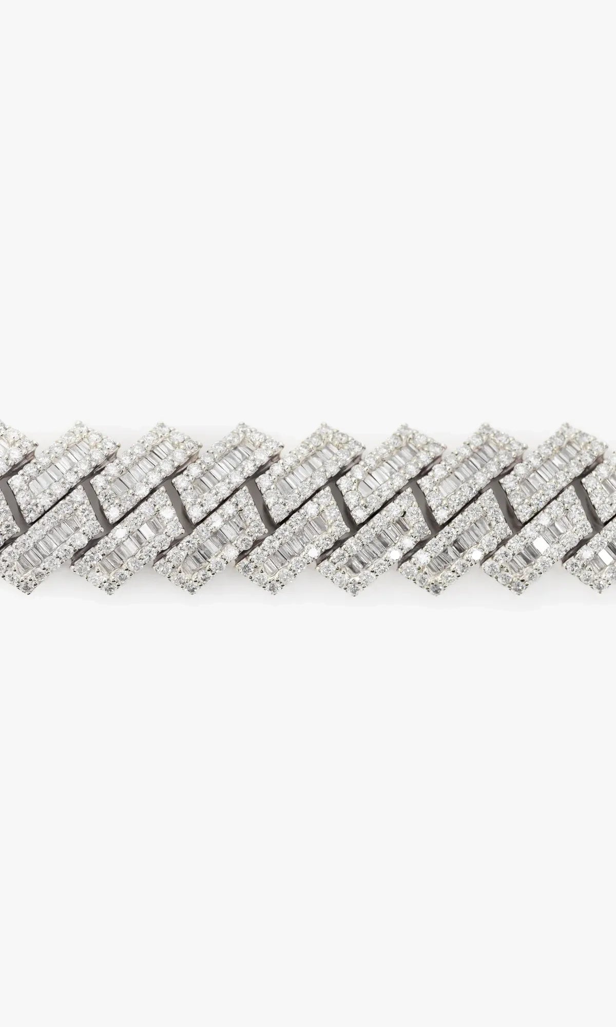Cuban Link Bracelet With Diamonds And Baguettes