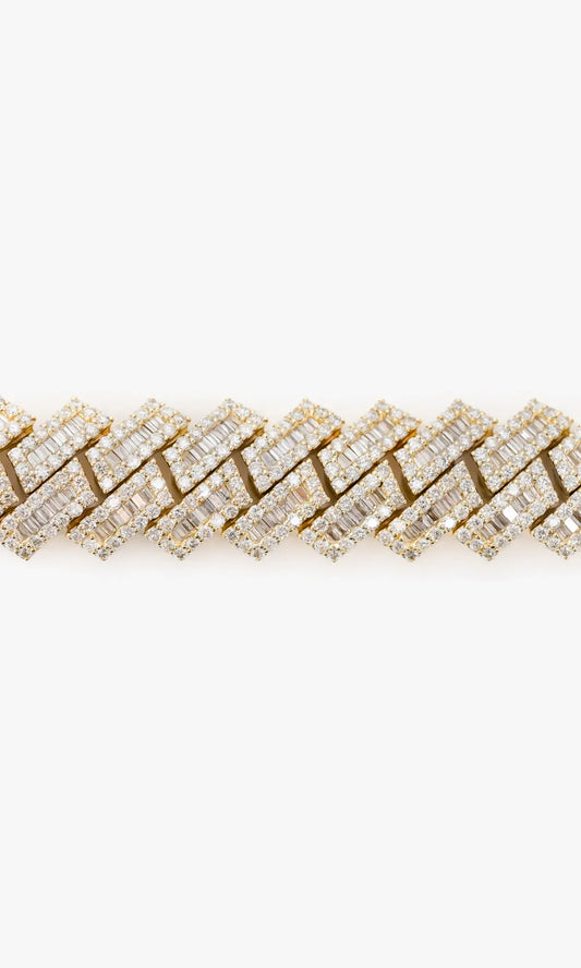 Cuban Link Bracelet With Diamonds And Baguettes